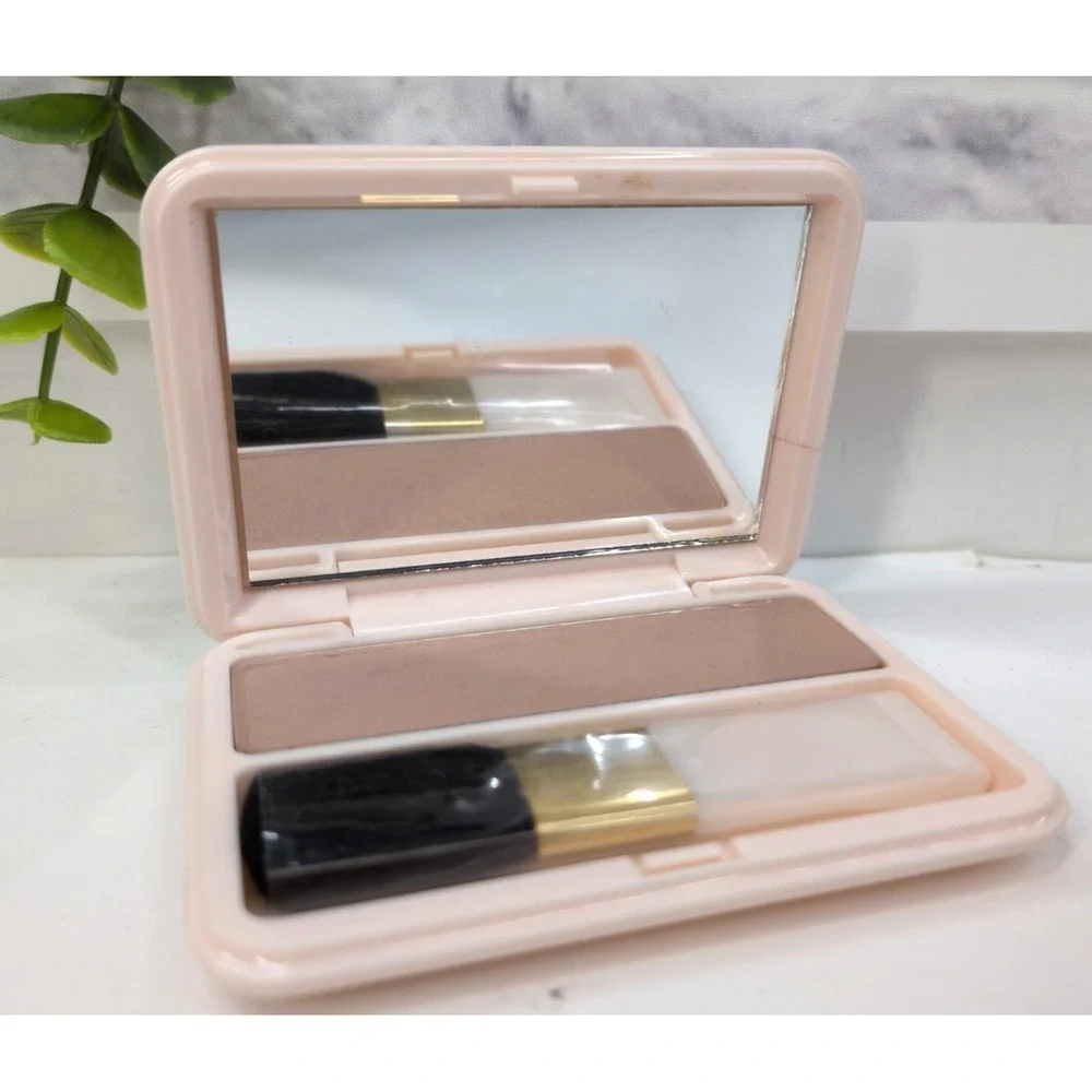 VNTG NEW!🥰Marilyn Miglin HAMPTON SHEER 18118 Pressed Blush Brush Compact MakeUp